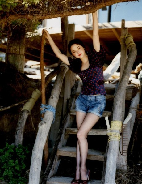 Devon Aoki nackt perfekte archiv