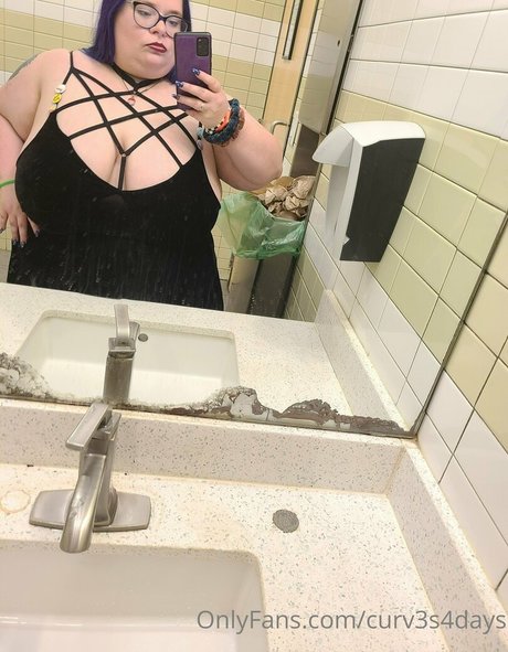 curv3s4days pornographische galerie