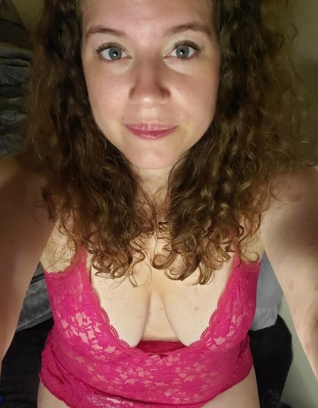 prettylittlecurls schauspielerin schöne bilder