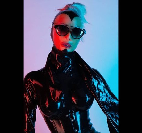 femboy-dessous onlyfans kunst sex galerie