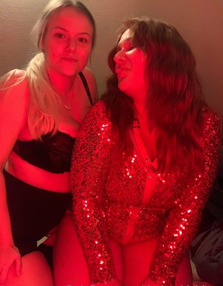 thebookishhoe model kunst foto