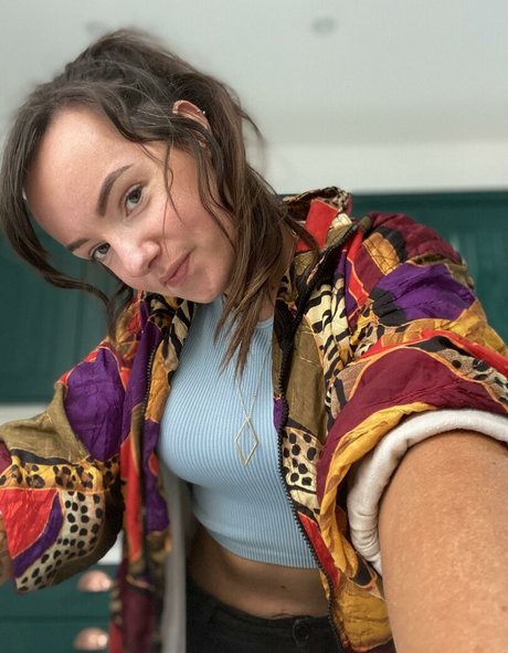 Maisey Brooks perfekte nackten fotos