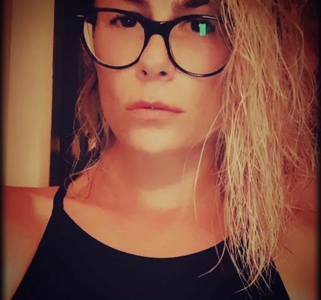 Sayrah Jay erwachsene schöne bilder
