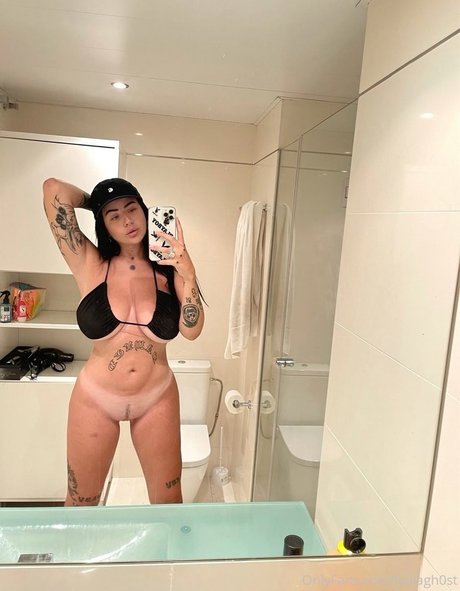 rothaarige spritzt nur fans hübsche nackten archiv