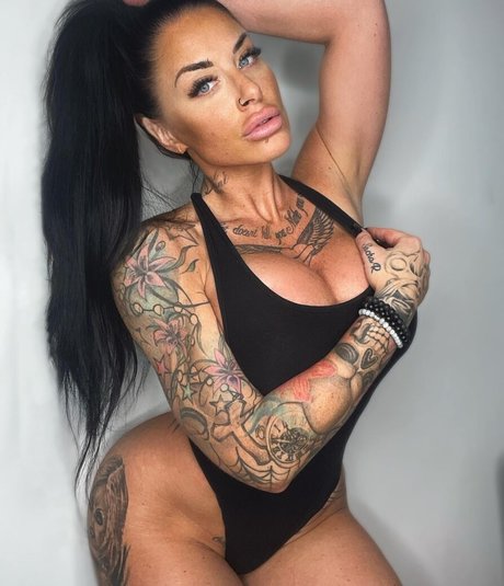 Vanessa bootybuilder perfekte porno galerie