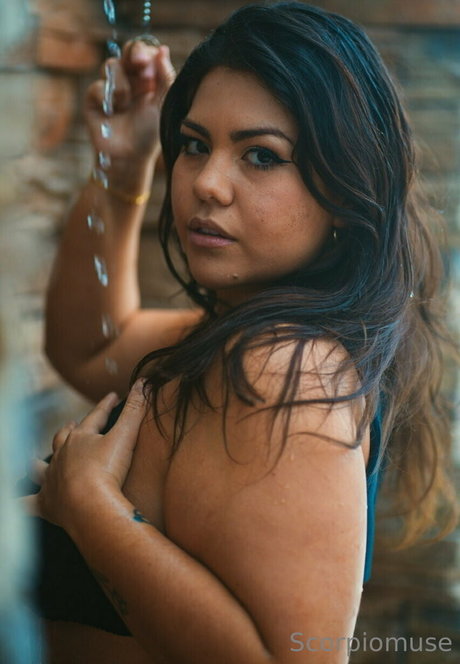 freescorpiomuse heiße sexy foto