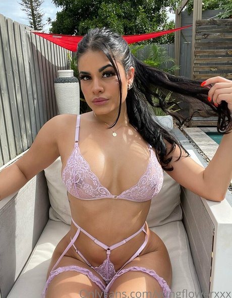 yungflowerxxx kunst exklusive bild