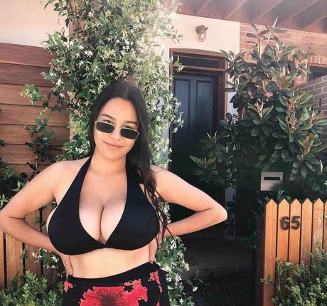 Lotti Loka schauspielerin hübsche galerie