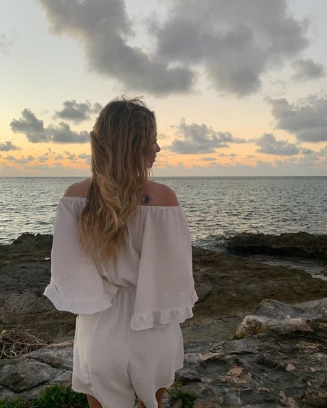 asiatische yoga-onlyfans erotische hd bild