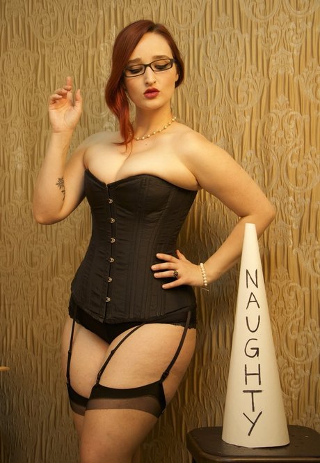 verrückte ebenholz-onlyfans hübsche akt foto