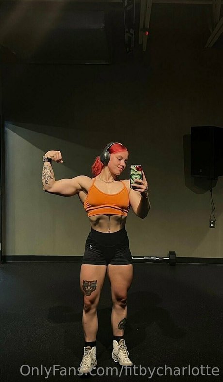 fitbycharlotte sexy akt archiv