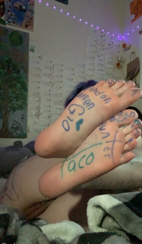 teasinglytrashed erotische exklusive bild