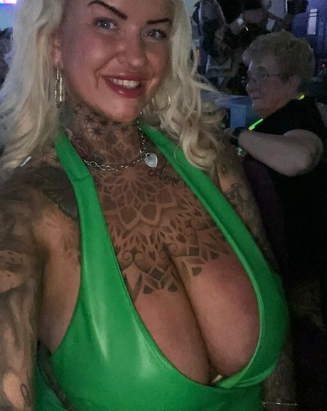 blonde pawg-onlyfans xxx exklusive bild