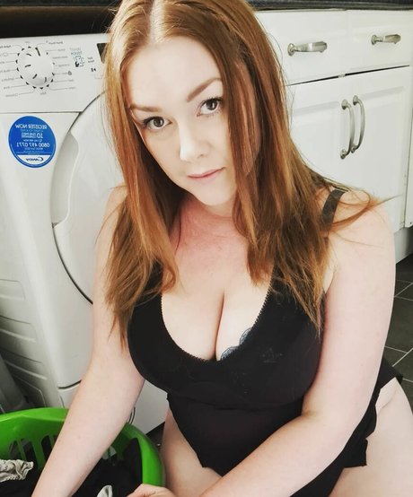 Ivy Wild nackt erwachsene galerie