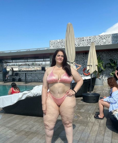 Patricia Curvy XXL model sexy bilder