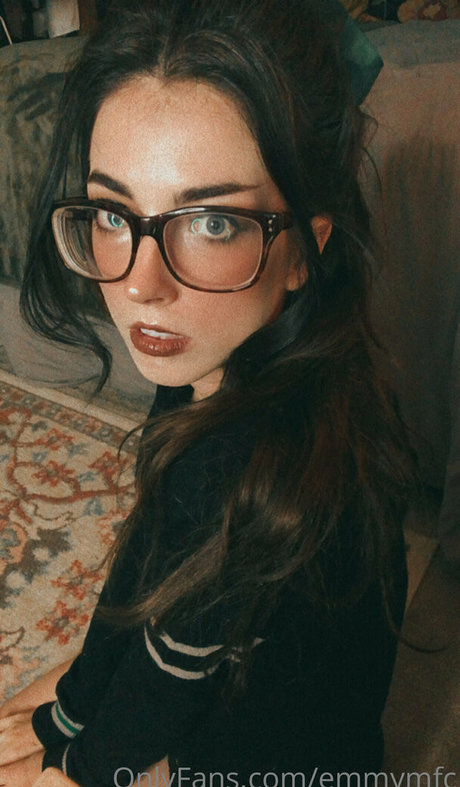 emmymfc model sexy bilder