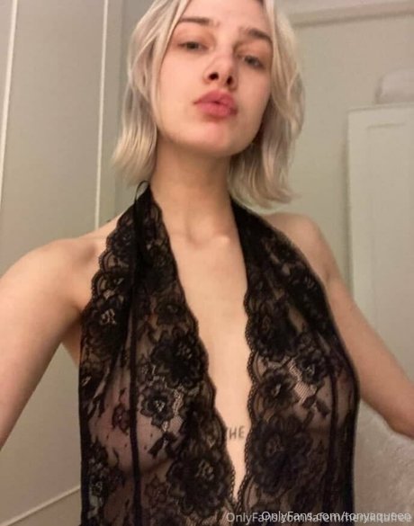 selenaadoll1 schöne porno bilder