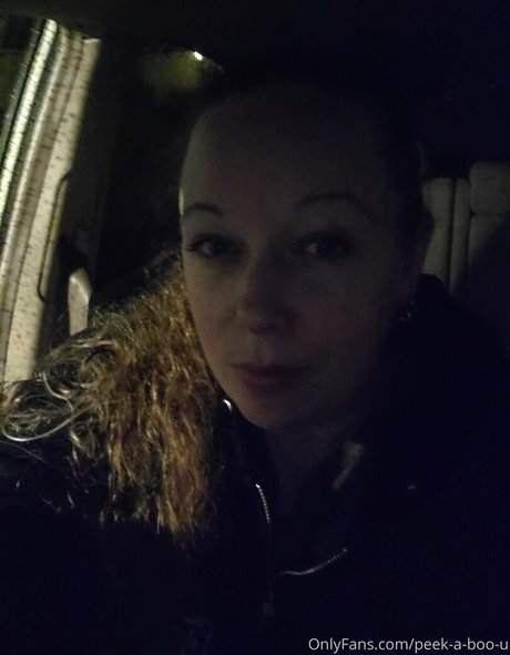 dünne blonde onlyfans perfekte top fotos