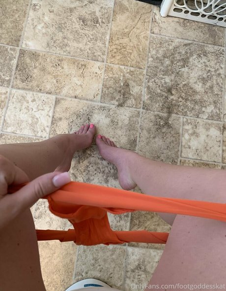 footgoddesskat sexy akt bild