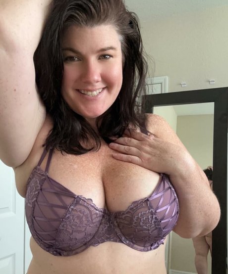 Crystal McBootay top schöne galerien