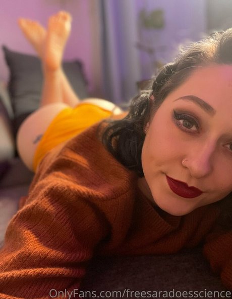 freesaradoesscience model pornografische bild