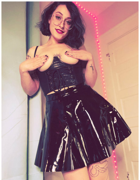 freesaradoesscience sexy nackte bild