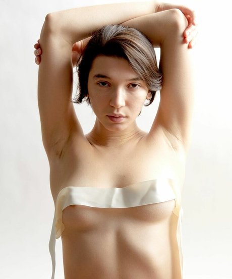 Frankie Cavalcanti sexy schöne galerie
