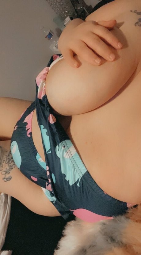 sashaajuggs1 model akt foto