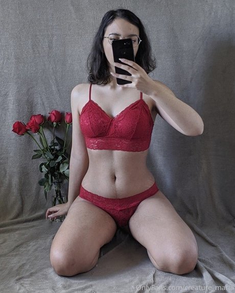 Creature Maria exklusive pornographische bild