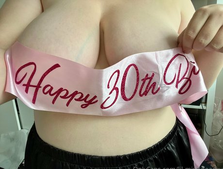 lil miss peachyg porno nackt bild