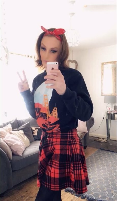 dünne blonde onlyfans xxx nackte galerien