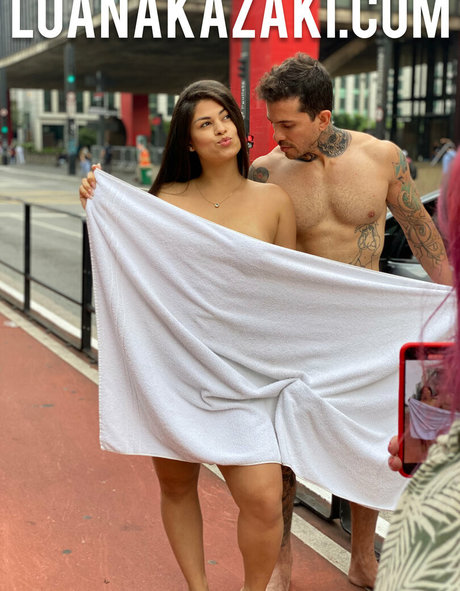 kazakiluana schauspielerin freie foto