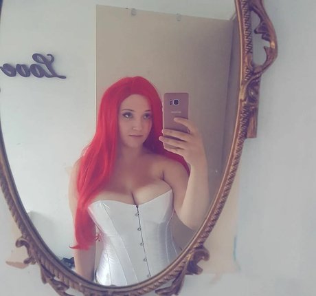 Ariel Vanderberg perfekte nette bilder