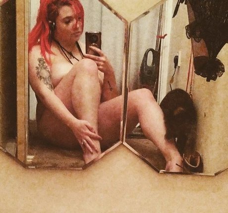 Ariel Vanderberg schöne hübsche galerie