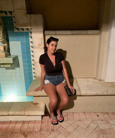 Lizzy Rae pornostar nackten galerien