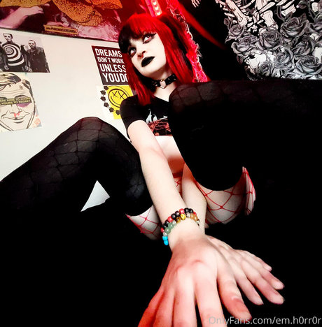 em h0rr0r kunst pornostar fotos