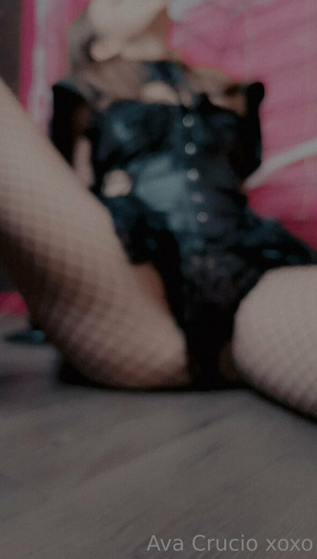 avacruciofree hd nackten bilder