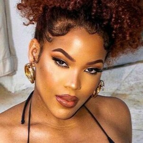 berühmte zwerg-onlyfans perfekte nacktheit bilder