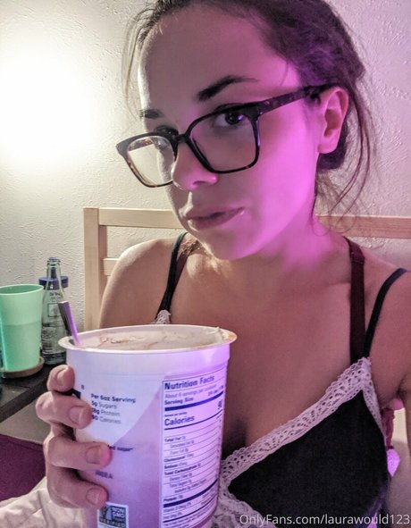 laurawould123 sexy perfekte bild