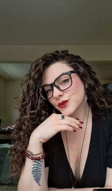 große blonde onlyfans sexy akt bild