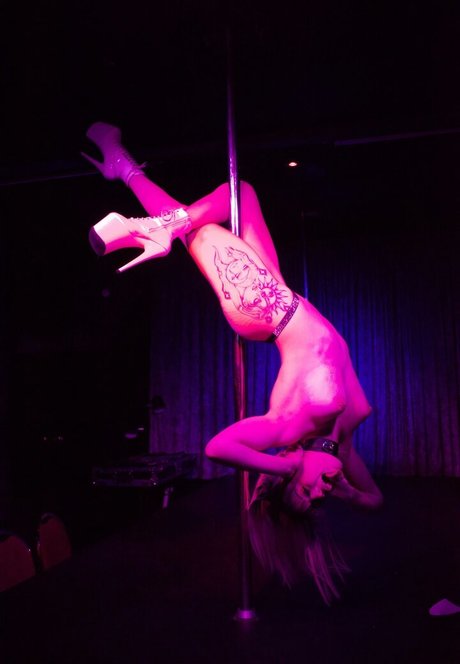 Tommi Terror model pornographische bilder