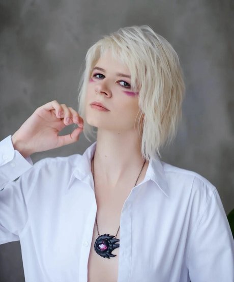 mikanyaky nette pornostar bilder