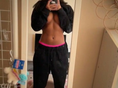 ebenholz-tattoo-onlyfans nacktheit pornografische fotos