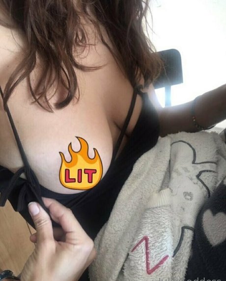 fußball-mama-onlyfans kunst xxx bild