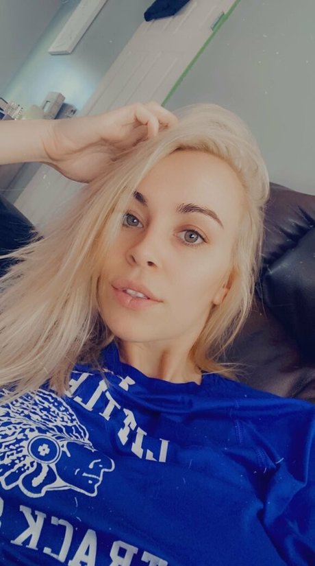 missym23 nackt hübsche fotos