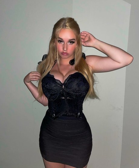 Hailey F nacktheit hd galerien