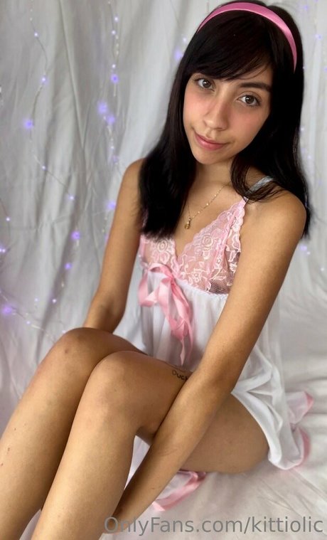 blonde college-onlyfans kunst exklusive galerie