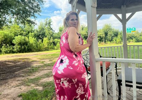 msjuicypear schauspielerin akt bilder