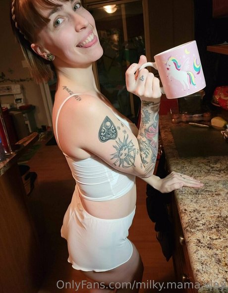 milky mama way top pornostar archiv