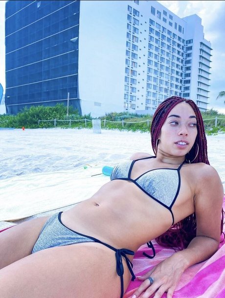 Kassandra Lee sexy perfekte galerien